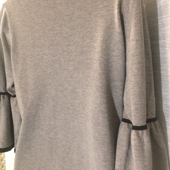 Yairo Gray Sweater Blouse Black Trim - Picture 4 of 6